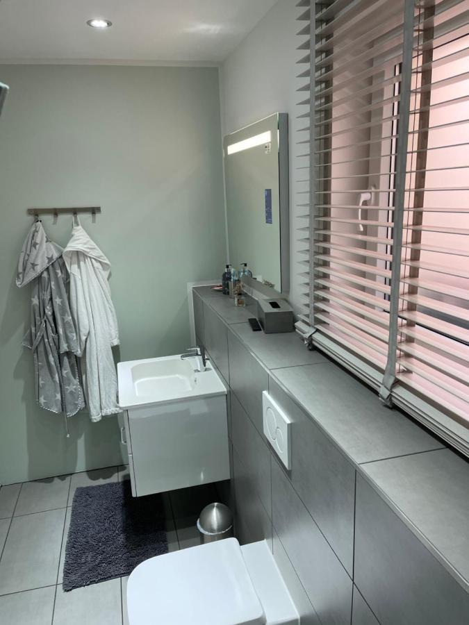 Ferienwohnung Am Traveufer Lübeck Dış mekan fotoğraf